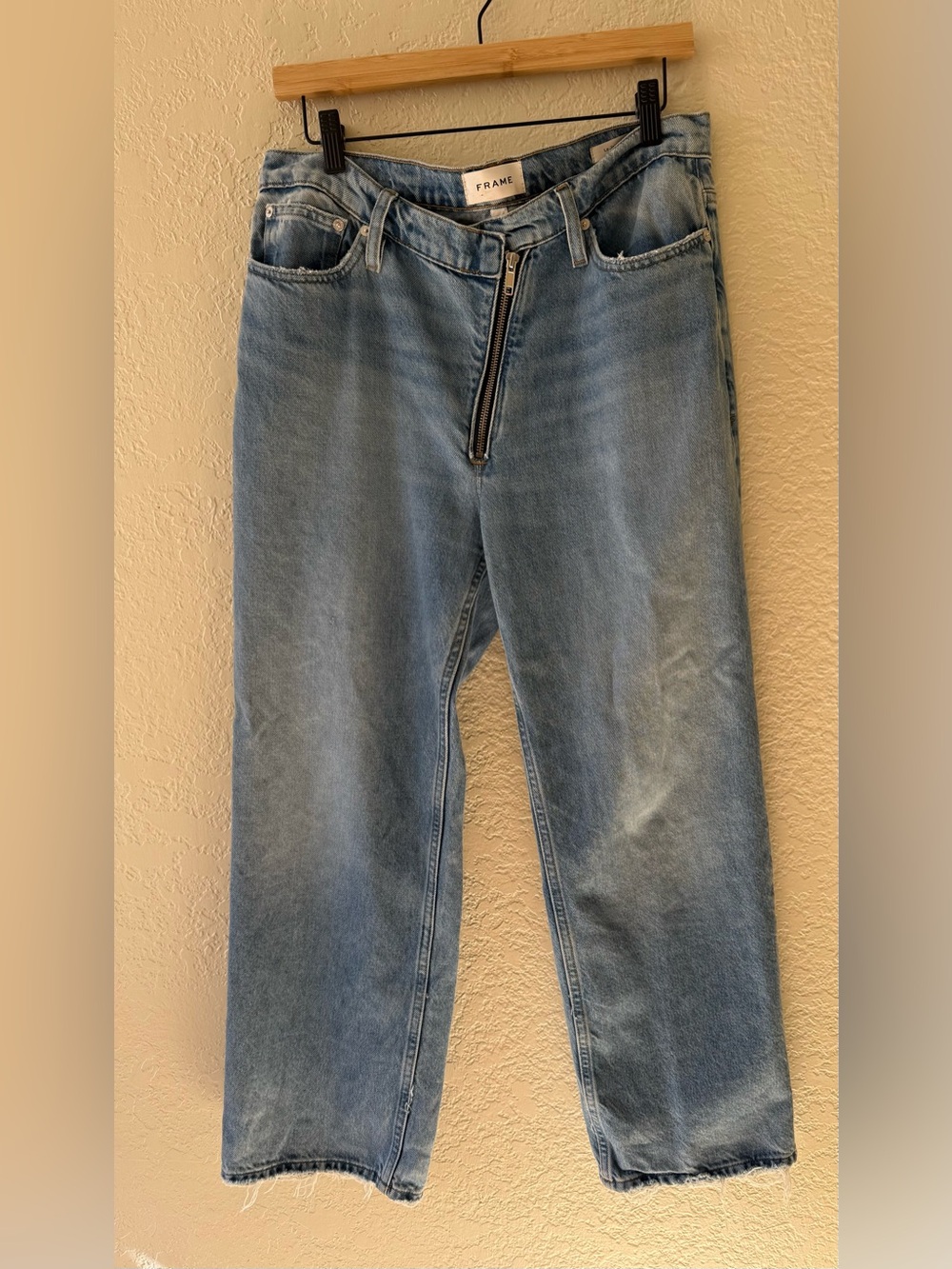 FRAME Light Blue Denim Jeans with Exposed Silver Zipper. Size 29
